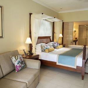 Deluxe Plus Zimmer mit Kingsize-Bett